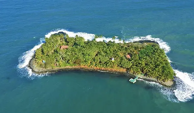 ഇഗ്വാന ഐലന്ഡ് | Photo : privateislandsonline