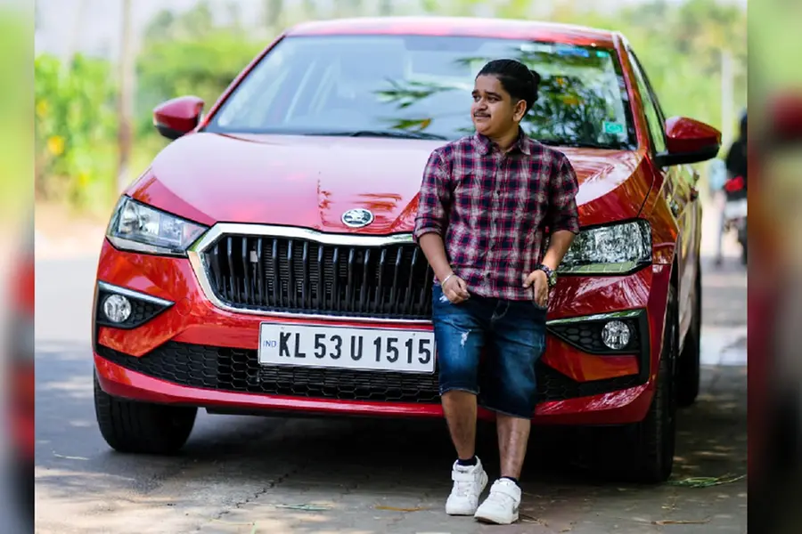 സ്വപ്‌നം യാഥാര്‍ഥ്യമായ നിമിഷം; സൂരജ് തേലക്കാടിന്റെ യാത്രകള്‍ ഇനി സ്‌കോഡ സ്ലാവിയയില്‍