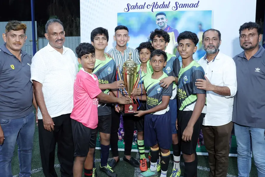 അപ്രതീക്ഷിതമായി എത്തി കുട്ടിത്താരങ്ങള്ക്ക് ആവേശം പകര്ന്ന് സൂപ്പര് താരം സഹല് അബ്ദുള് സമദ്