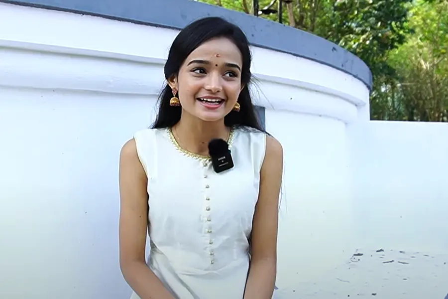യുട്യൂബ് വരുമാനത്തിന്റെ നല്ലൊരു ഭാഗവും അവര്‍ കൊണ്ടുപോയി; കബളിക്കപ്പെട്ടുവെന്ന് മീനാക്ഷി