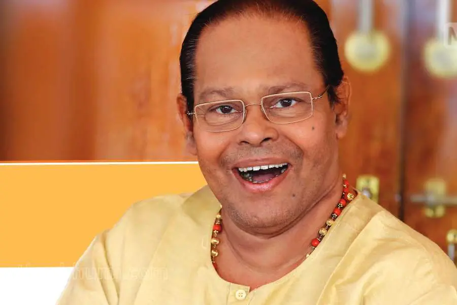 അപ്പന്‍ കള്ളലക്ഷണമുള്ള മുഖത്തേക്ക് സൂക്ഷിച്ചുനോക്കി, പിന്നെ പേരുവിളിച്ചു; ഇന്നസെന്റ്!