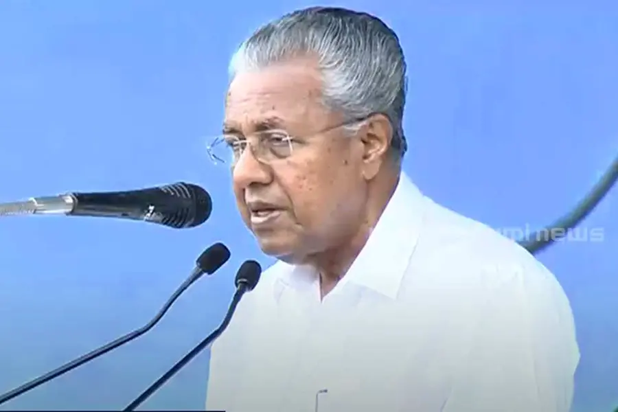 മത ചടങ്ങാക്കി മാറ്റി;ഇന്ന് പാര്ലമെന്റില് നടന്നത് രാജ്യത്തിന് ചേരാത്ത പ്രവൃത്തികള്- മുഖ്യമന്ത്രി
