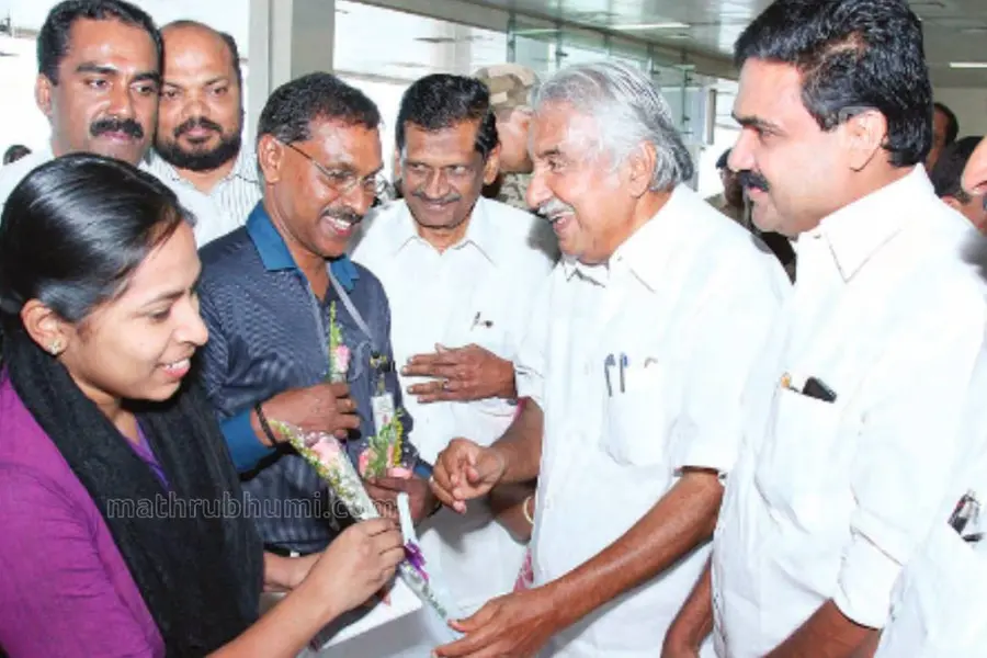 'ബാക്കി ഞാന് നോക്കിക്കോളാമെന്ന് ഉമ്മന് ചാണ്ടി, അന്ന് ഞങ്ങളുടെ ജീവന് രക്ഷിച്ചത് ആ ഉറപ്പ്'