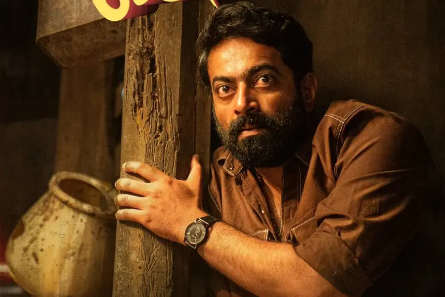 തോമസ് തിരുവല്ലയിൽ നിന്നും മറ്റൊരു കുടുംബചിത്രം കൂടി; 'പാപ്പച്ചൻ ഒളിവിലാണ്' ഉടൻ തിയേറ്ററുകളിൽ