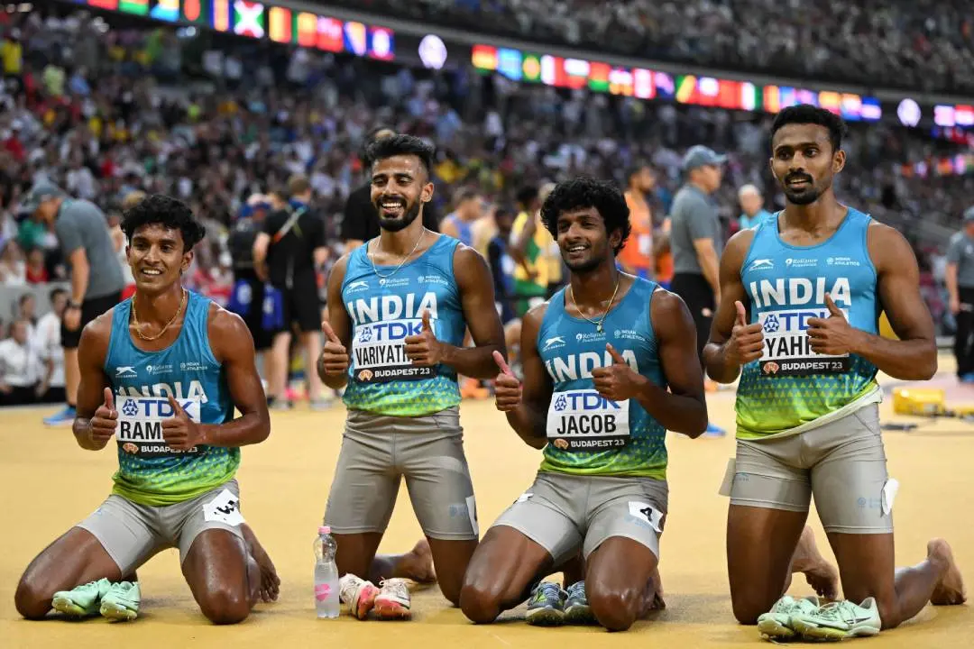 ഇന്ത്യന്‍ റിലേ ടീം (രാജേഷ്, അജ്മല്‍, അമോജ്, അനസ്-ഇടത്തു നിന്ന്) | Photo: AFP