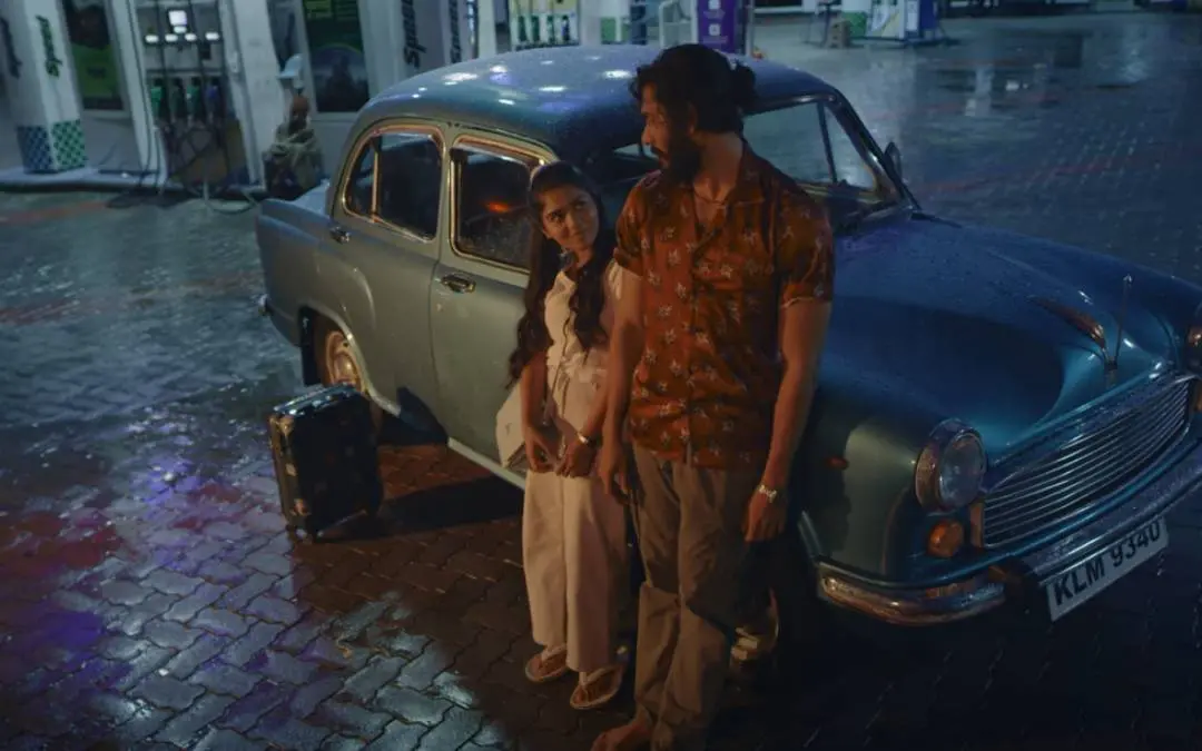 ട്രെയിലറിൽ നിന്നും