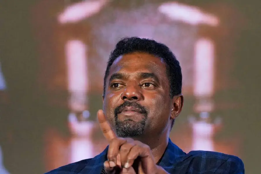 ഇത്തവണ ഇന്ത്യ കിരീടമുയര്ത്തും, പ്രവചനവുമായി ക്രിക്കറ്റ് ഇതിഹാസം മുത്തയ്യ മുരളീധരന്