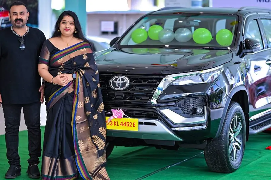 ഷാജു ശ്രീധറിന്റെ സ്വപ്ന സാക്ഷാത്കാരം; ടൊയോട്ട ഫോര്ച്യൂണര് സ്വന്തമാക്കി താരം