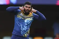 വിരമിച്ച താരം ടെസ്റ്റ് ടീമില്‍; ICC വിലക്കിനെ തന്ത്രപരമായി പറ്റിച്ച് വനിന്ദു ഹസരങ്ക