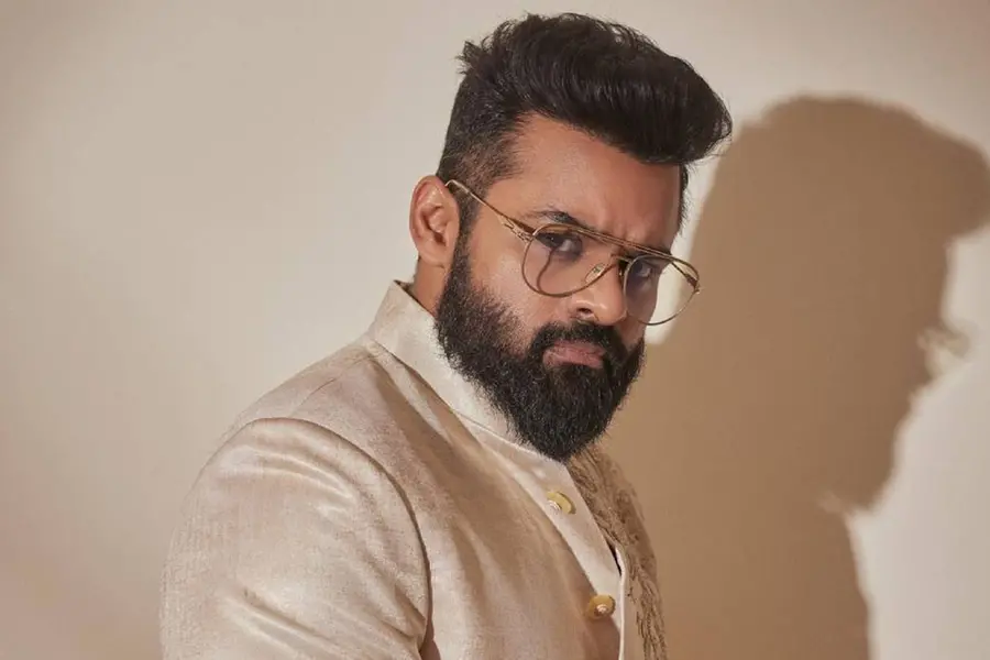 ബൈക്കോടിക്കുമ്പോൾ ഹെൽമറ്റ് ധരിക്കൂ, ഉത്തരവാദിത്തമുള്ളവരാകൂ; ആരാധകരോട് സായി ധരം തേജ്