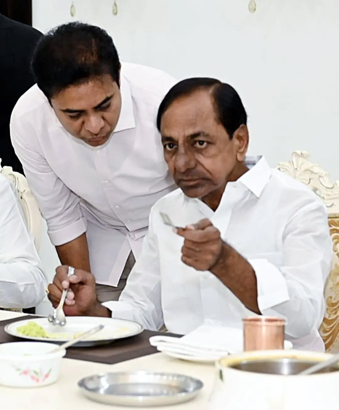 കെ. ചന്ദ്രശേഖര് റാവുവും കെ.ടി. രാമറാവുവും | File Photo: ANI