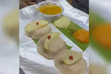 വൈറലായി ആപ്പിൾ ഇഡ്ഡലി, വെറൈറ്റിയാണ് പക്ഷേ കോമ്പിനേഷൻ അസഹ്യമെന്ന് ഭക്ഷണപ്രേമികൾ