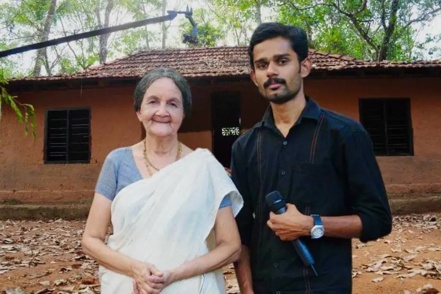 'ആ നിമിഷം ഒരിക്കലും മറക്കില്ല, ഈ ഭൂമിയോട് യാത്രപറയുമ്പോൾ അമ്മയോട് ഒരു കഥപറയാൻ ഞാൻ വരും'- പ്രേംജി
