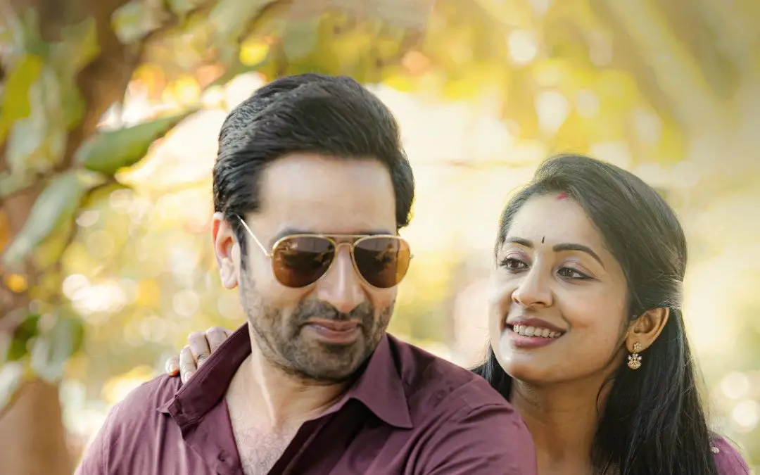 'ജാനകി ജാനേ'യിൽ സൈജു കുറുപ്പും നവ്യാ നായരും