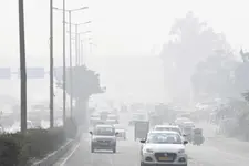 ചില കാറുകള്‍ക്ക് നിരോധനം, ട്രക്കുകള്‍ക്ക് വിലക്ക്; ഒറ്റ-ഇരട്ട സംവിധാനം: വായു 'രക്ഷപെടുത്താൻ' ഡല്‍ഹി