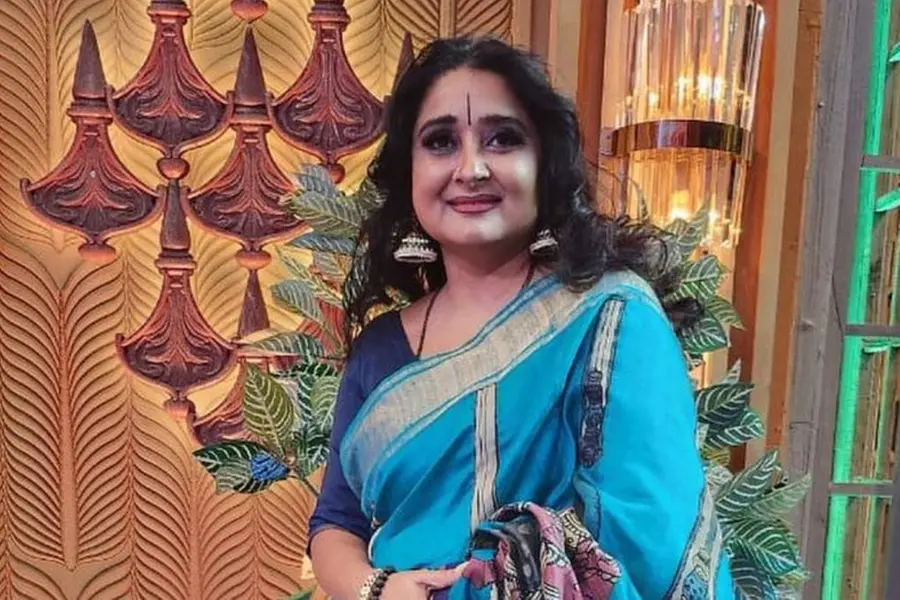നടി മാളവികയുടെ ആധാർ ദുരുപയോഗം ചെയ്ത് സിം എടുത്തു, മോശം സന്ദേശങ്ങളയച്ച് അജ്ഞാതൻ