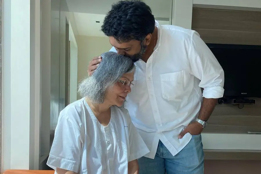 നാൽപതുവർഷമായി അനുഭവിക്കുന്ന ദുരിതം; ആരോഗ്യാവസ്ഥ പങ്കുവെച്ച് സീനത്ത് അമൻ