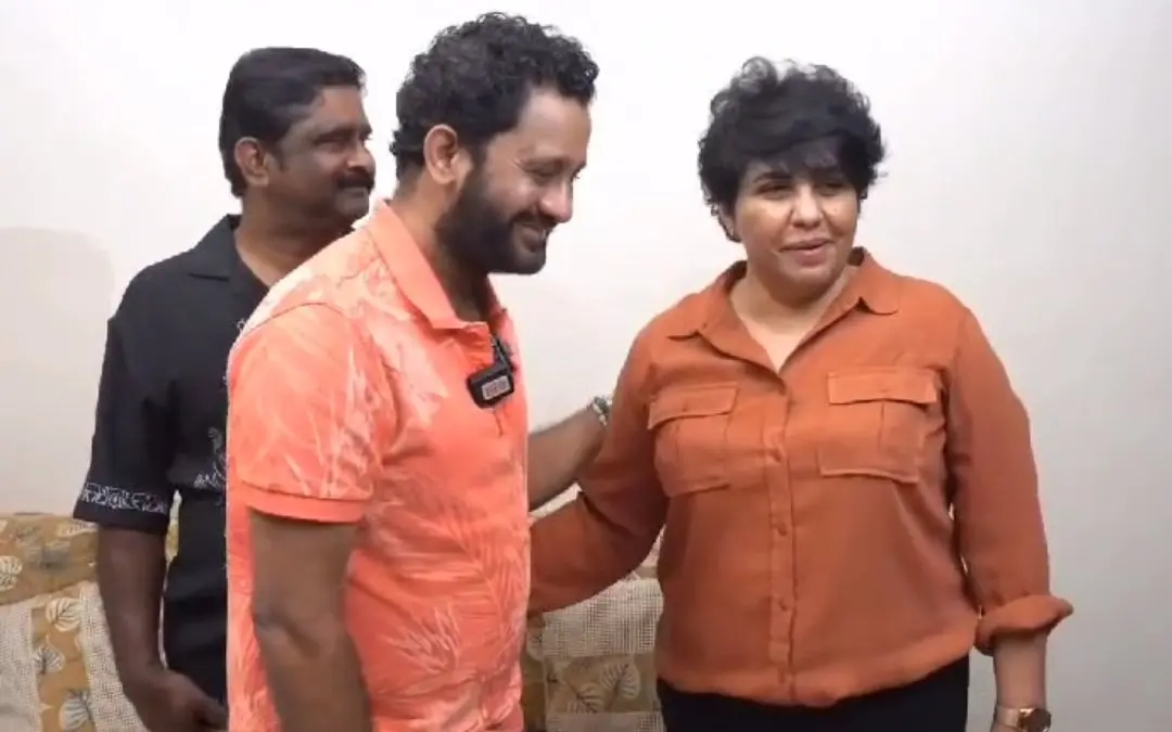 ആരാധികയ്ക്കൊപ്പം റസൂൽ പൂക്കുട്ടി