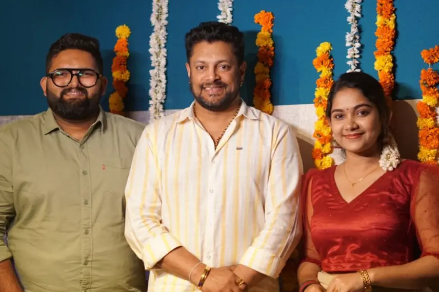 മധു ബാലകൃഷ്ണനും സോണി മോഹനും ആലപിച്ച 'തിരുവോണം'; ശ്രദ്ധനേടി ഗൗതം വിൻസെന്റിന്റെ ഓണപ്പാട്ട്