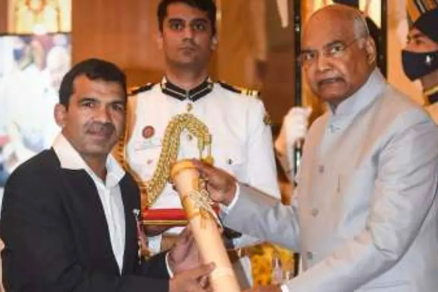 ഗുസ്തി ഫെഡറേഷൻ തിരഞ്ഞെടുപ്പ്: പദ്മശ്രീ ഉപേക്ഷിക്കാൻ ഒളിമ്പ്യന്മാർ