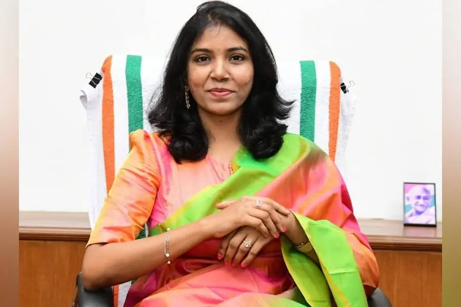 സിവില്‍സര്‍വീസ് പരീക്ഷ എഴുതാന്‍ കാശാണോ പ്രശ്‌നം; സൗജന്യപരിശീലനവുമായി കളക്ടറുണ്ട് കൂടെ