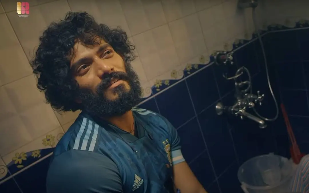 'ലിറ്റിൽ മിസ്സ് റാവുത്തർ' സ്നീക്ക് പീക്ക് വീഡിയോയിൽ നിന്ന്