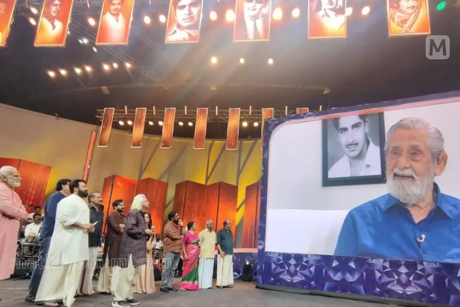 അകലെയാണെങ്കിലും അരികിലായി മധുസ്മിതം; നവതിയിൽ നടൻ മധുവിന് സ്നേഹാദരം