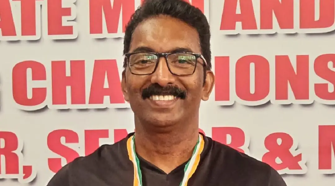 കണ്ണൂരിൽ നടന്ന ഇരുപത്തിമൂന്നാമത് കേരള സ്റ്റേറ്റ് മെൻ ആൻഡ് വുമൺ ക്ലാസിക് പവർലിഫ്റ്റിങ് ചാമ്പ്യൻഷിപ്പ് മത്സരത്തിൽ സ്വർണ്ണ മെഡൽ ലഭിച്ച സോളമൻ തോമസ്