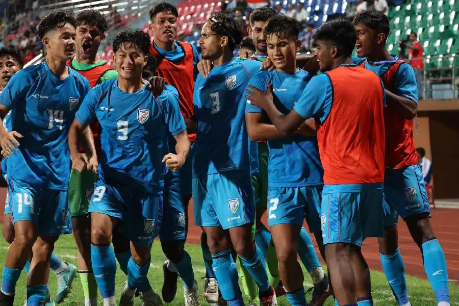 ഗ്രൂപ്പ് ചാമ്പ്യന്മാരായി ഇന്ത്യന് ഫുട്ബോള് ടീം അണ്ടര് 19 സാഫ് കപ്പിന്റെ സെമിയില്