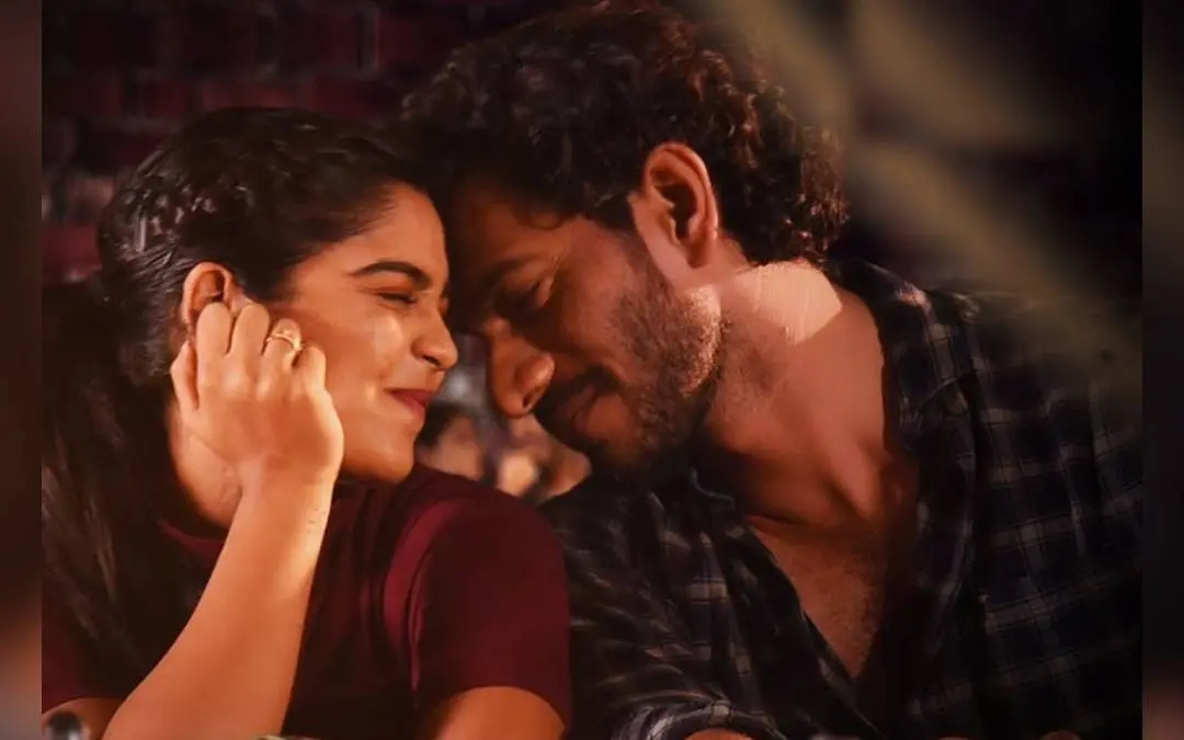 ചിത്രത്തിൽ നിന്നും