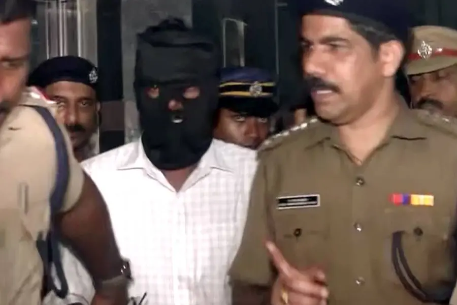 സ്ഫോടനം: പോലീസ് ഇടപെടലിന് നന്ദിയെന്ന് ഡോമിനിക് മാര്ട്ടിന് കോടതിയില്, 15-വരെ കസ്റ്റഡിയില്വിട്ടു