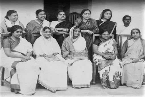 മറക്കരുത്, ഈ സ്ത്രീകളുമുണ്ട് നമ്മുടെ ഭരണഘടനയ്ക്ക് പിന്നില്