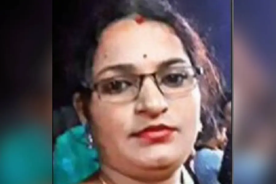 ഇന്സ്റ്റഗ്രാം റീൽസിൽ എതിർപ്പ്, സുഹൃത്തുക്കളെച്ചൊല്ലിയും തർക്കം; ഭാര്യയെ ഭർത്താവ് കഴുത്തറത്ത് കൊന്നു
