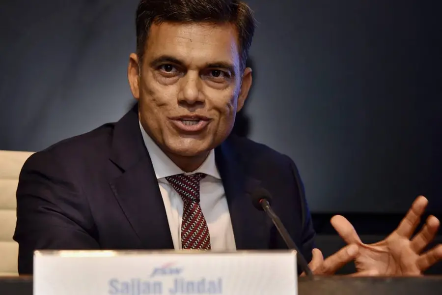 'ആദ്യം കണ്ടത് സ്റ്റേഡിയത്തിലെ വിഐപി ബോക്സില്'; JSW ഗ്രൂപ്പ് എം.ഡി.ക്കെതിരേ നടിയുടെ പീഡനപരാതി, കേസ്
