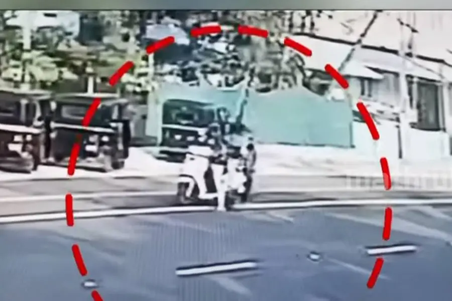 പട്ടാപ്പകല് 'കിഡ്നാപ്പിങ്'! കുട്ടികളെ തട്ടിക്കൊണ്ടുപോകാന് ശ്രമം, പ്രാങ്കാണെന്ന് യുവാക്കള്