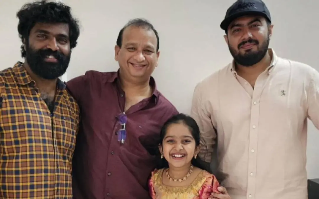 അഭിലാഷ് പിള്ള, മുരളി കുന്നുംപുറത്ത്, ദേവ നന്ദ, വിഷ്ണു ശശിശങ്കർ