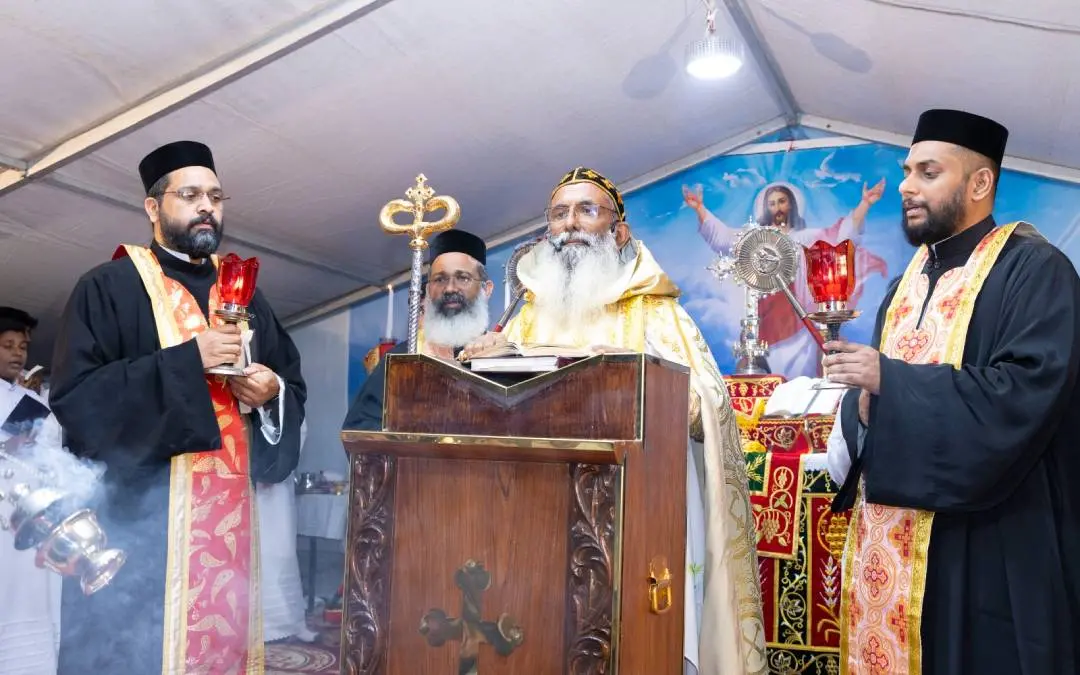 കുവൈറ്റ് സെന്റ് ഗ്രീഗോറിയോസ് ഓര്‍ത്തഡോക്‌സ് മഹാഇടവകയുടെ ഉയിര്‍പ്പ് പെരുന്നാള്‍ ശുശ്രൂഷകള്‍ക്ക് മലങ്കരസഭയുടെ അങ്കമാലി ഭദ്രാസനാധിപന്‍ അഭിവന്ദ്യ യൂഹാനോന്‍ മാര്‍ പോളികാര്‍പ്പസ് മെത്രാപ്പോലിത്താ നേതൃത്വം നല്‍കി