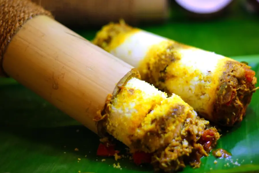 പുട്ട് ഇനി മടുക്കില്ല ; ചിക്കന് പുട്ട് പരീക്ഷിക്കാം