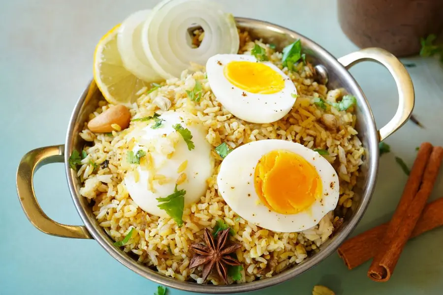 എളുപ്പമാണ് ഈ പാചകം; മുട്ട ബിരിയാണി തയ്യാറാക്കാം