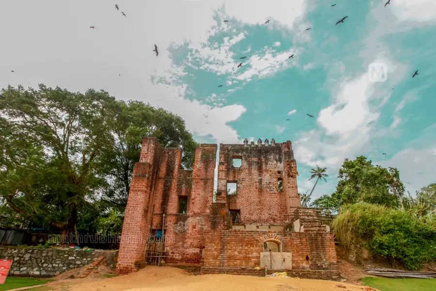 നൂറ്റാണ്ടുകളുടെ പഴക്കം, വിസ്മയിപ്പിക്കുന്ന ചരിത്രം; പറങ്കികളുടെയും ഡച്ചുകാരുടെയും രക്തം വീണ കോട്ട