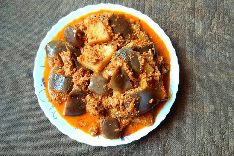 വഴുതനങ്ങ കൊണ്ട് രുചിയൂറും സഗ്ലൈ ഉണ്ടാക്കാം