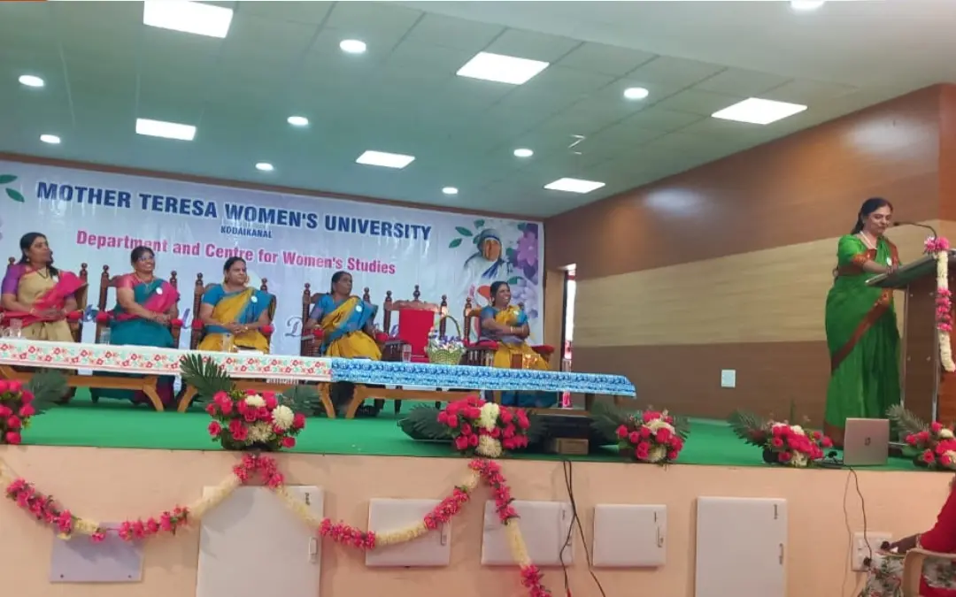 ബി സന്ധ്യ മദർ തെരേസ യൂണിവേഴ്സിറ്റിയിലെ ചടങ്ങിൽ