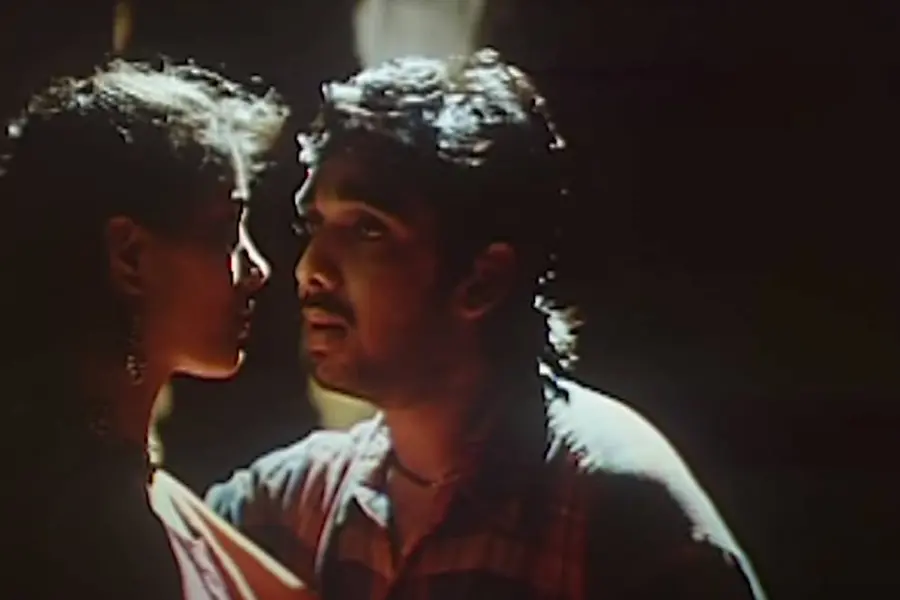 നടൻ വിനീതിനോടാണ് ഉപദേശം; ഇത്ര തീവ്രമായി പ്രണയിക്കരുതേ ആരേയും...