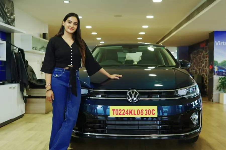 അതിഥിയുടെ യാത്രകള്ക്ക് കൂട്ടായി പുത്തന് കാര്; ഇഷ്ടവാഹനം സ്വന്തമാക്കി താരം