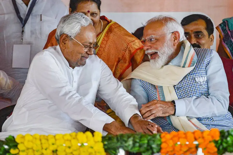 കൂട്ടിലായ നിതീഷ്; രാഷ്ട്രീയഭാവി നിശ്ചയിക്കുക ബി.ജെ.പി.