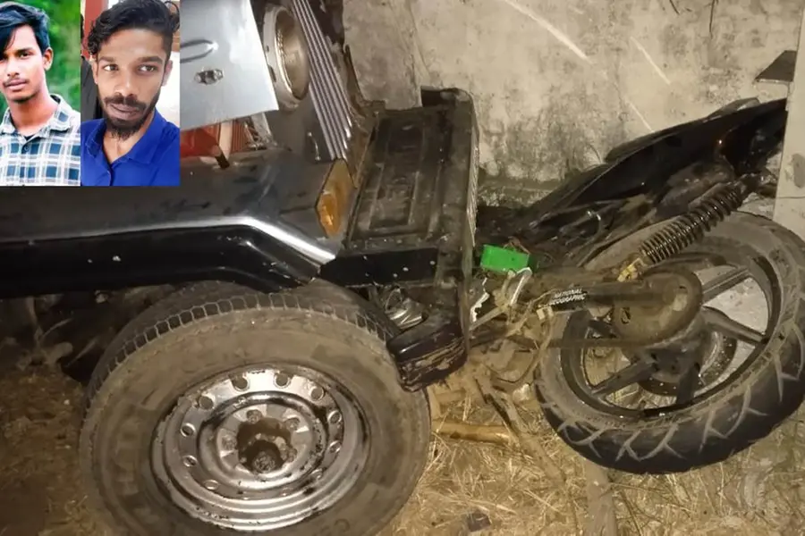 കുമളിയില് ബൈക്കും ജീപ്പും കൂട്ടിയിടിച്ച് രണ്ട് യുവാക്കള് മരിച്ചു; ഒരാള്ക്ക് പരിക്ക്