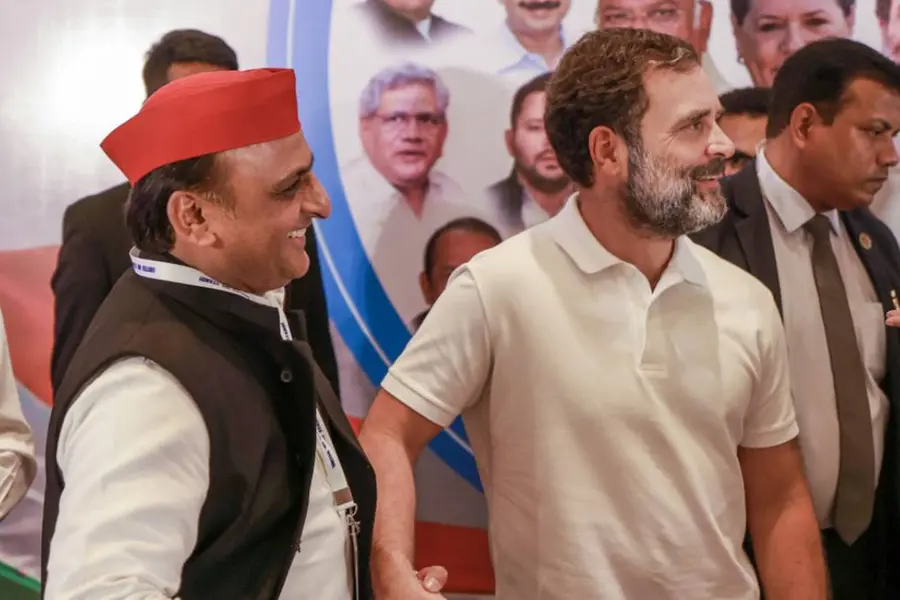 എസ്.പി സ്ഥാനാര്ഥിയുടെ പത്രിക തള്ളി; കജുരാഹോയില് കോണ്ഗ്രസ് പിന്തുണ ഫോര്വേഡ് ബ്ലോക്കിന്
