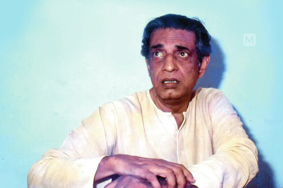 പ്രതിബദ്ധത എന്തിനോട്? റേ പറഞ്ഞു;'ജീവിതത്തോട്, മനുഷ്യജീവികളോട്, ആഴത്തില് സ്വാധീനിക്കുന്ന എന്തിനോടും'