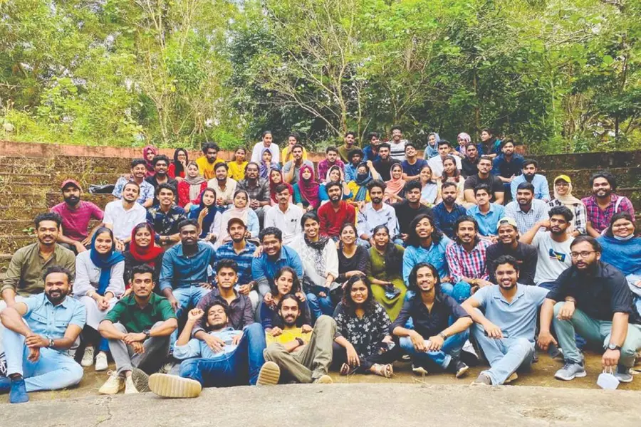 ഇനി ആഗ്രഹങ്ങള് ഉള്ളിലൊതുക്കി ജീവിക്കേണ്ട; ചേര്ത്തുപിടിക്കാന് 'കടലാസ് സ്റ്റോറീസ് ' കൂടെയുണ്ട്