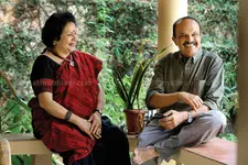 'പ്രണയിക്കുന്നവരെ പിണക്കാതെ നിരാകരിക്കാന്‍ സക്കറിയയ്ക്ക് എങ്ങനെ കഴിയുന്നു?'- റോസ്‌മേരി ചോദിക്കുന്നു